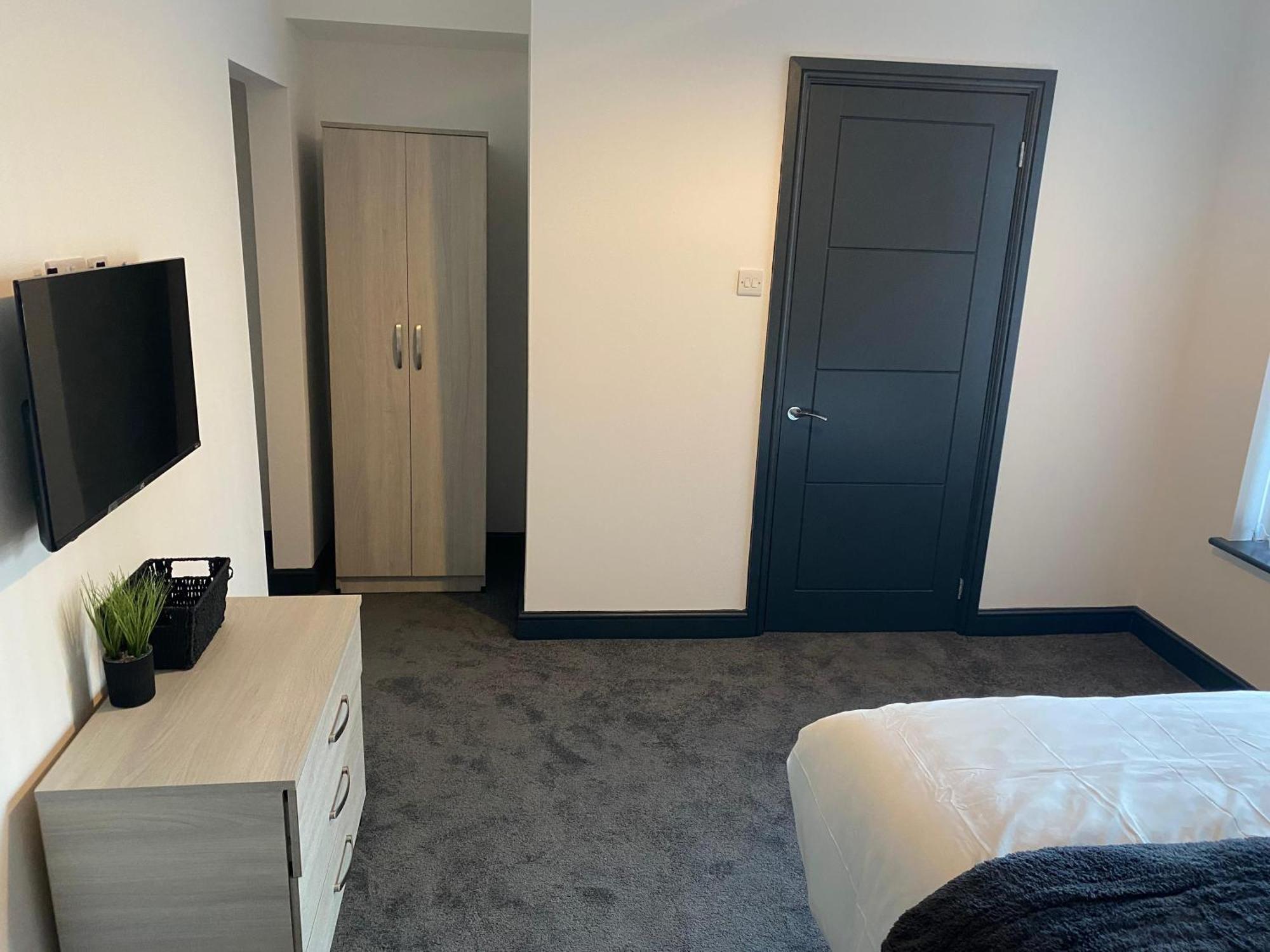 Houghton Guest House 2 Stoke-on-Trent Ngoại thất bức ảnh