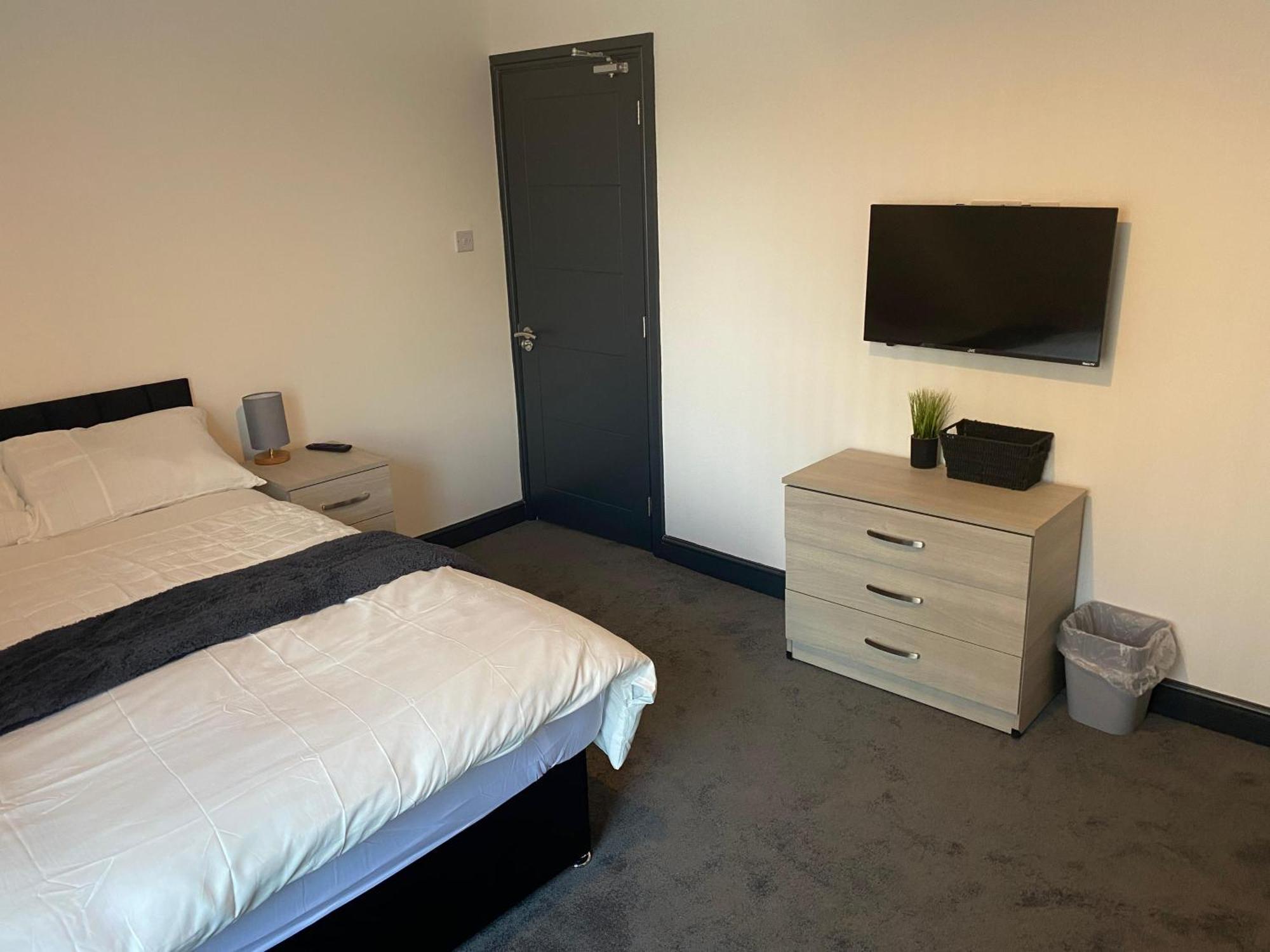 Houghton Guest House 2 Stoke-on-Trent Ngoại thất bức ảnh