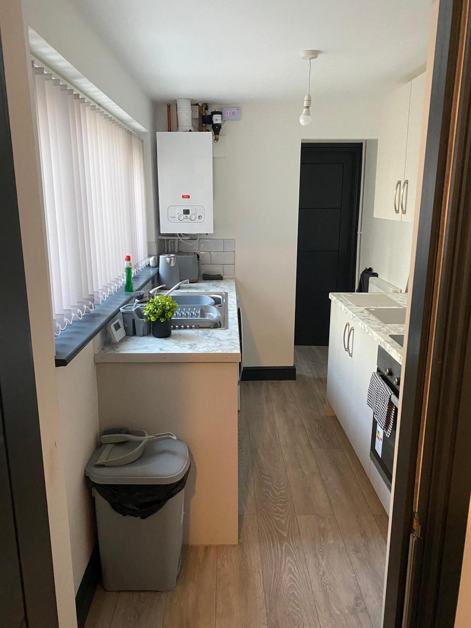 Houghton Guest House 2 Stoke-on-Trent Ngoại thất bức ảnh