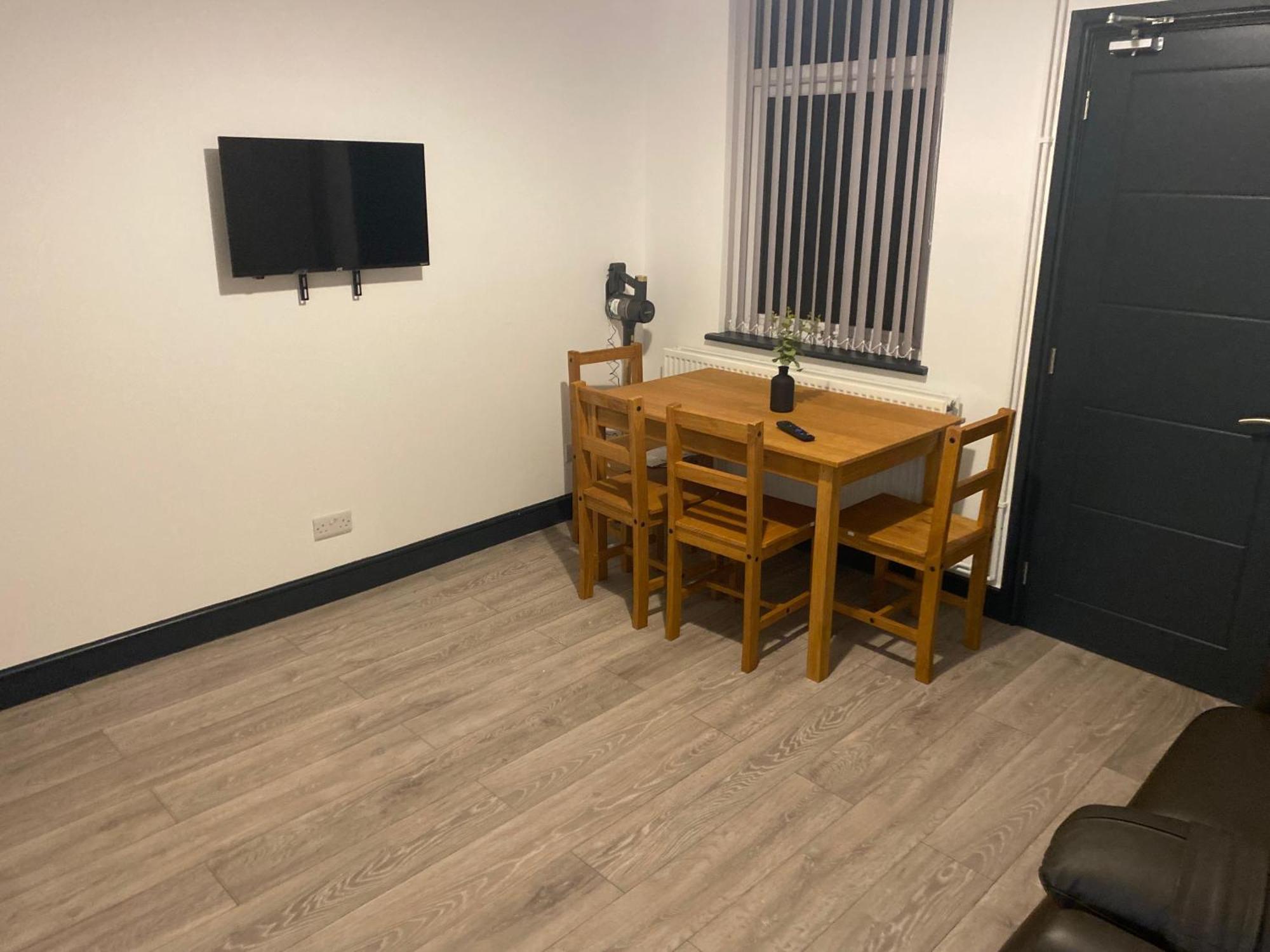 Houghton Guest House 2 Stoke-on-Trent Ngoại thất bức ảnh