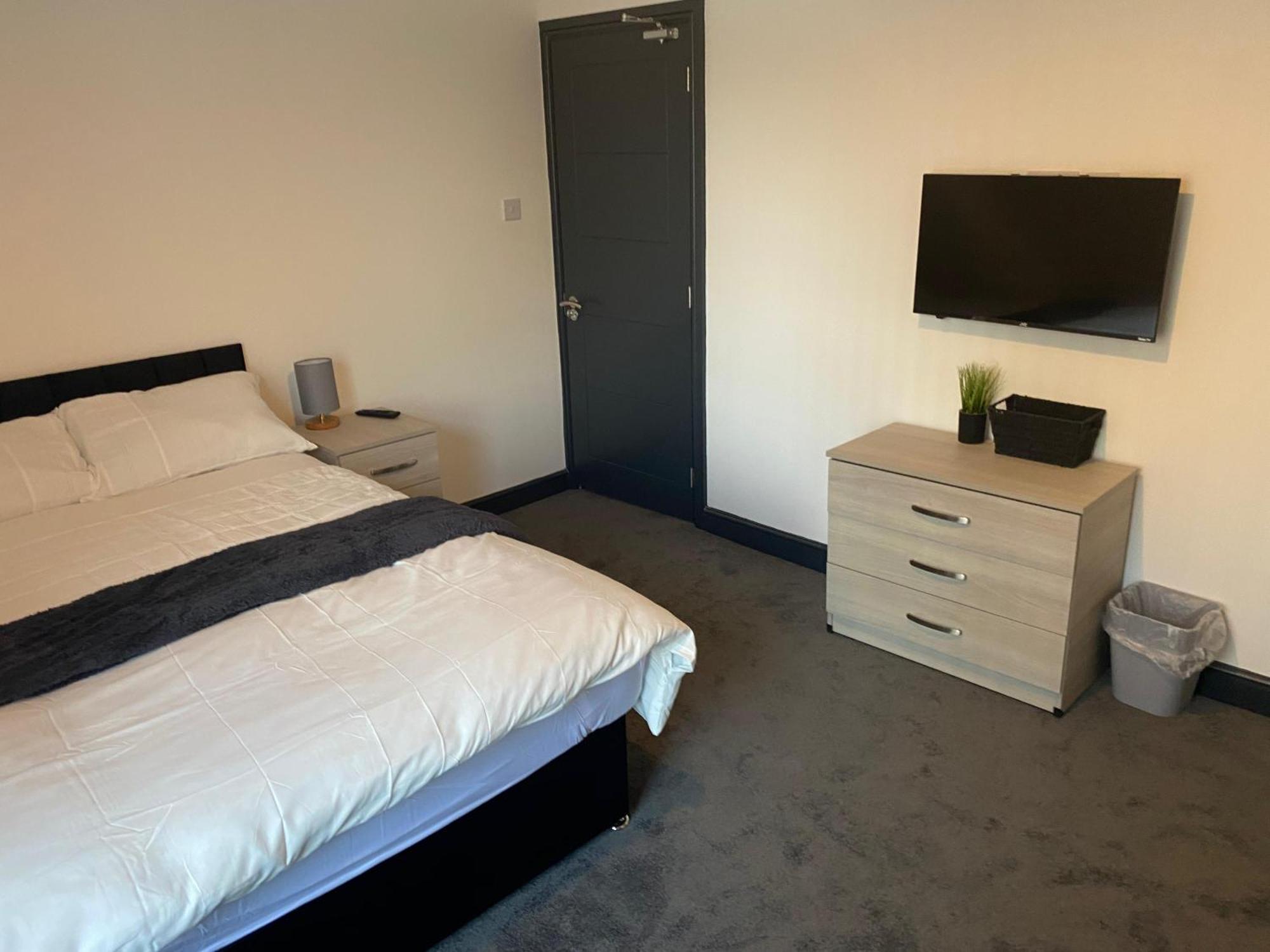 Houghton Guest House 2 Stoke-on-Trent Ngoại thất bức ảnh