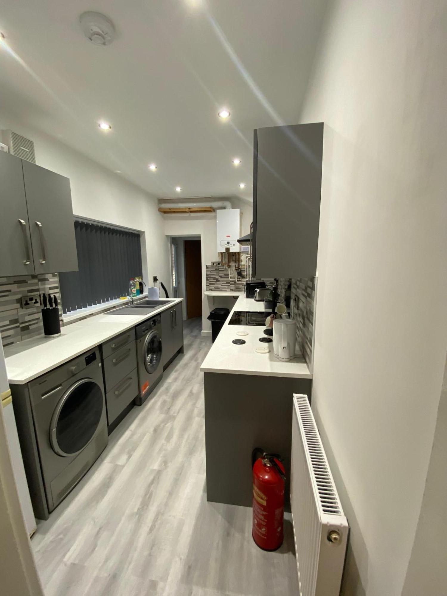 Houghton Guest House 2 Stoke-on-Trent Ngoại thất bức ảnh